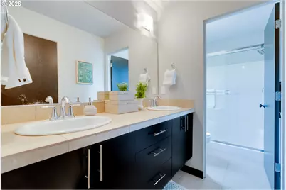 9326 N Tioga Ave, Portland, OR 97203 - Photo 48