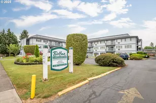 2005 Tibbetts Dr, Longview, WA 98632 - Photo 2