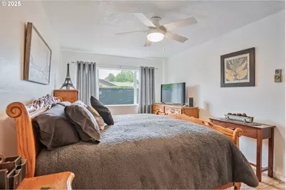 2005 Tibbetts Dr #105, Longview, WA 98632 - Photo 12