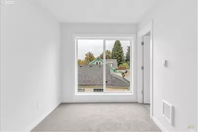 9416 N Bristol Ave, Portland, OR 97203 - Photo 16