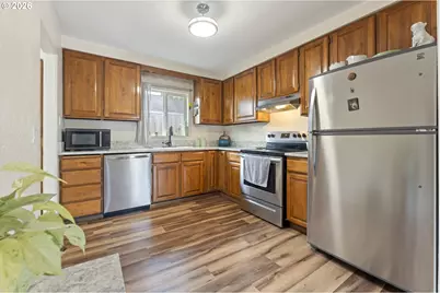 2185 N 8th St, Coos Bay, OR 97420 - Photo 6