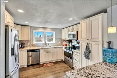 2907 Columbia Heights Rd, Longview, WA 98632 - Photo 10