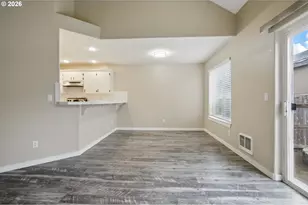 12528 SE Taggart St, Portland, OR 97236 - Photo 16