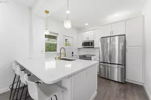 30 NE 143rd Ave, Portland, OR 97230 - Photo 14