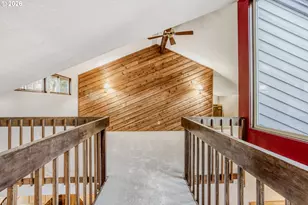 4635 NW Kahneeta Dr, Portland, OR 97229 - Photo 14