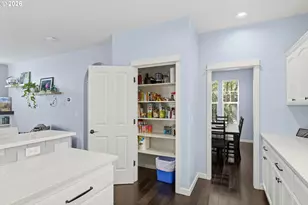 9118 N Haven Ave, Portland, OR 97203 - Photo 8
