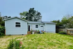 335 SW South Point St, Depoe Bay, OR 97341 - Photo 18