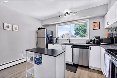 3911 NE Killingsworth St, Portland, OR 97211 - Photo 8