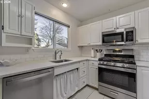 6223 N Yale St, Portland, OR 97203 - Photo 10