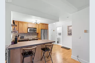 1829 NW Lovejoy St #104, Portland, OR 97209 - Photo 8