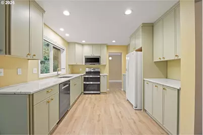 17226 Tualatin St, Lake Oswego, OR 97035 - Photo 10