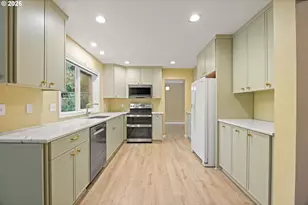 17226 Tualatin St, Lake Oswego, OR 97035 - Photo 10