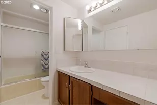 790 SE Webber St, Portland, OR 97202 - Photo 20