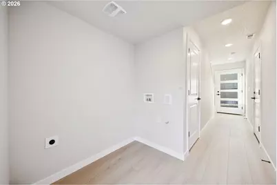 1726 SE Sherrett St, Portland, OR 97202 - Photo 10