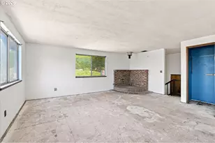 1499 NE Hillcrest Dr, Grants Pass, OR 97526 - Photo 8