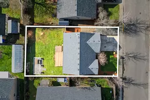 463 SE Pine St, Dallas, OR 97338 - Photo 30