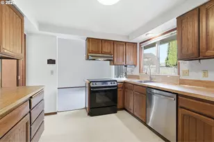 5070 NW Kahneeta Dr, Portland, OR 97229 - Photo 20