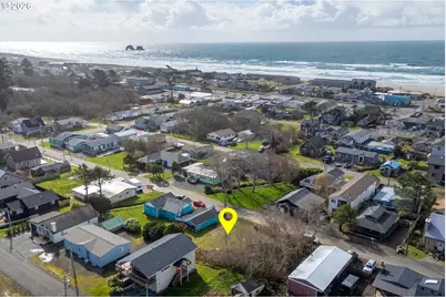 132 S Dolphin St, Rockaway Beach, OR 97136 - Photo 4