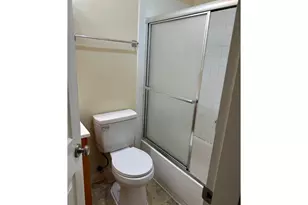 2046 W 14th Pl, Eugene, OR 97402 - Photo 16