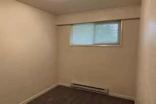 2046 W 14th Pl, Eugene, OR 97402 - Photo 12