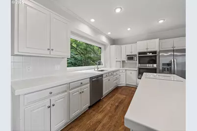 1407 SE Beech Pl, Gresham, OR 97080 - Photo 10