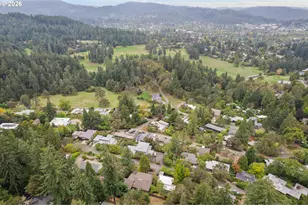 2765 Spring Blvd, Eugene, OR 97403 - Photo 40
