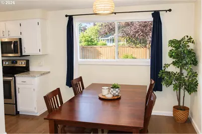 4527 Garden Ct, Salem, OR 97317 - Photo 10