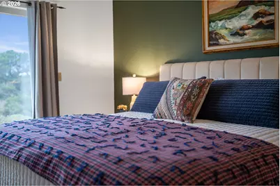 1801 NW Dolphin Ln, Waldport, OR 97394 - Photo 12