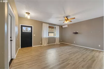 606 2nd St, Garibaldi, OR 97118 - Photo 10