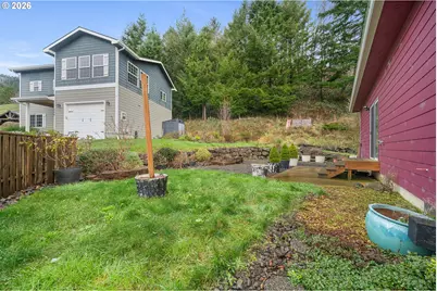 606 2nd St, Garibaldi, OR 97118 - Photo 18