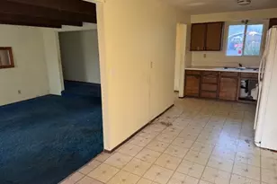 560 St John St, Sutherlin, OR 97479 - Photo 12