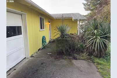560 St John St, Sutherlin, OR 97479 - Photo 34