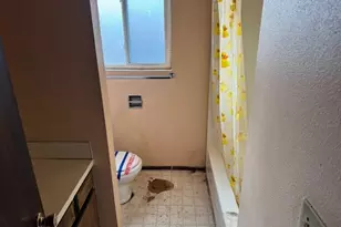 560 St John St, Sutherlin, OR 97479 - Photo 22