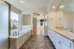 10939 SE Valley Way, Happy Valley, OR 97086 - Photo 24