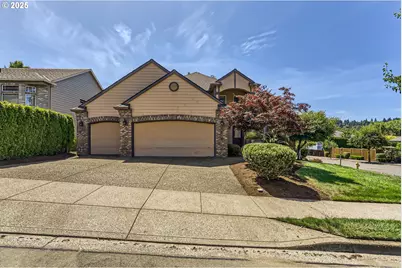 10939 SE Valley Way, Happy Valley, OR 97086 - Photo 2