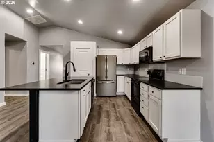 5854 Avalon St, Eugene, OR 97402 - Photo 14