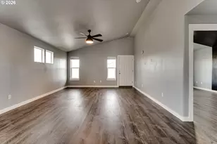5854 Avalon St, Eugene, OR 97402 - Photo 6