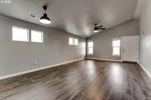 5854 Avalon St, Eugene, OR 97402 - Photo 4