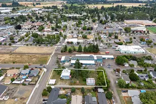 122 S 12th Ave, Cornelius, OR 97113 - Photo 12