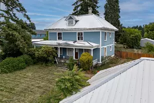122 S 12th Ave, Cornelius, OR 97113 - Photo 2