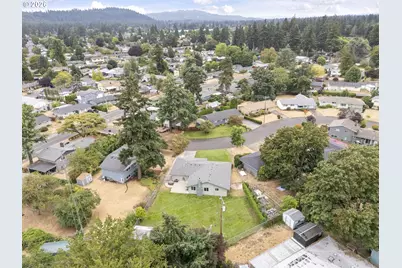 15245 SE Market Ct, Portland, OR 97233 - Photo 30
