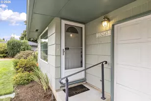 15245 SE Market Ct, Portland, OR 97233 - Photo 2