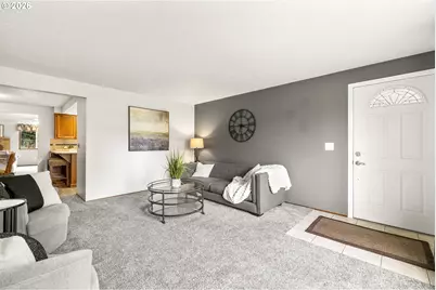 15245 SE Market Ct, Portland, OR 97233 - Photo 4