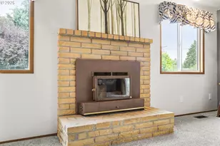 15245 SE Market Ct, Portland, OR 97233 - Photo 14