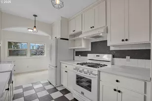 244 NE Buffalo St, Portland, OR 97211 - Photo 8