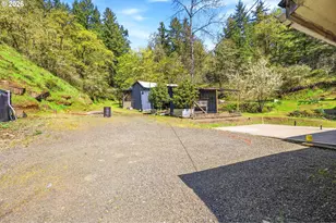 38775 Golden Valley Dr, Lebanon, OR 97355 - Photo 18