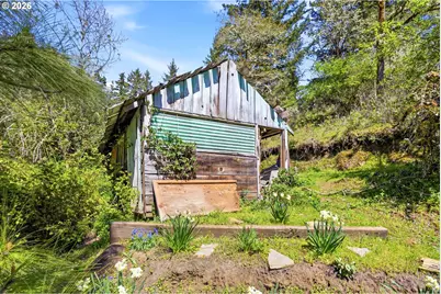 38775 Golden Valley Dr, Lebanon, OR 97355 - Photo 24