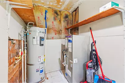 38775 Golden Valley Dr, Lebanon, OR 97355 - Photo 4