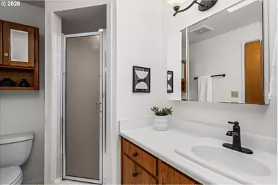 195 Coachman Dr, Eugene, OR 97405 - Photo 18