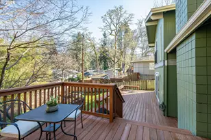 195 Coachman Dr, Eugene, OR 97405 - Photo 28